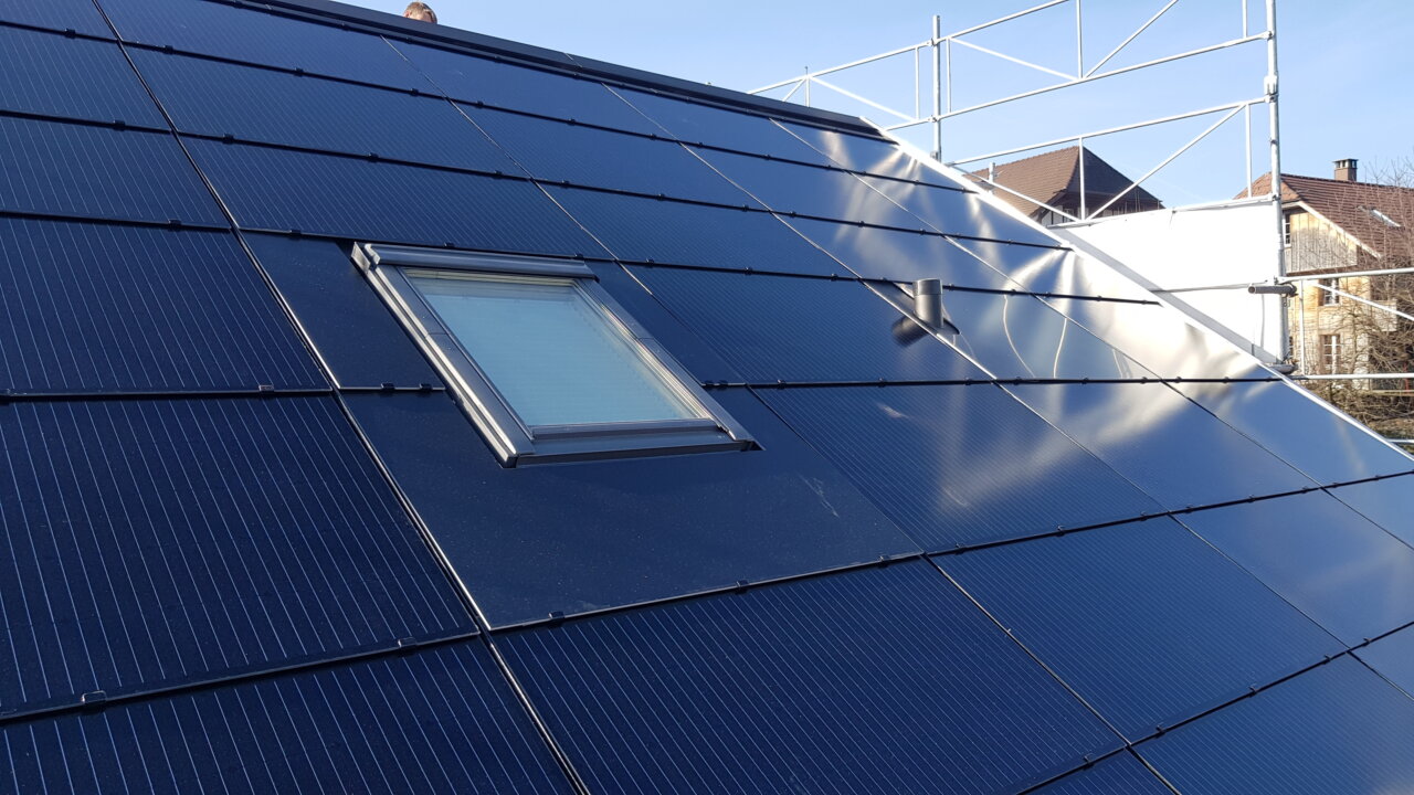 Einfassungen zu pv indachanlage photovoltaik dachfenster dunstrohr