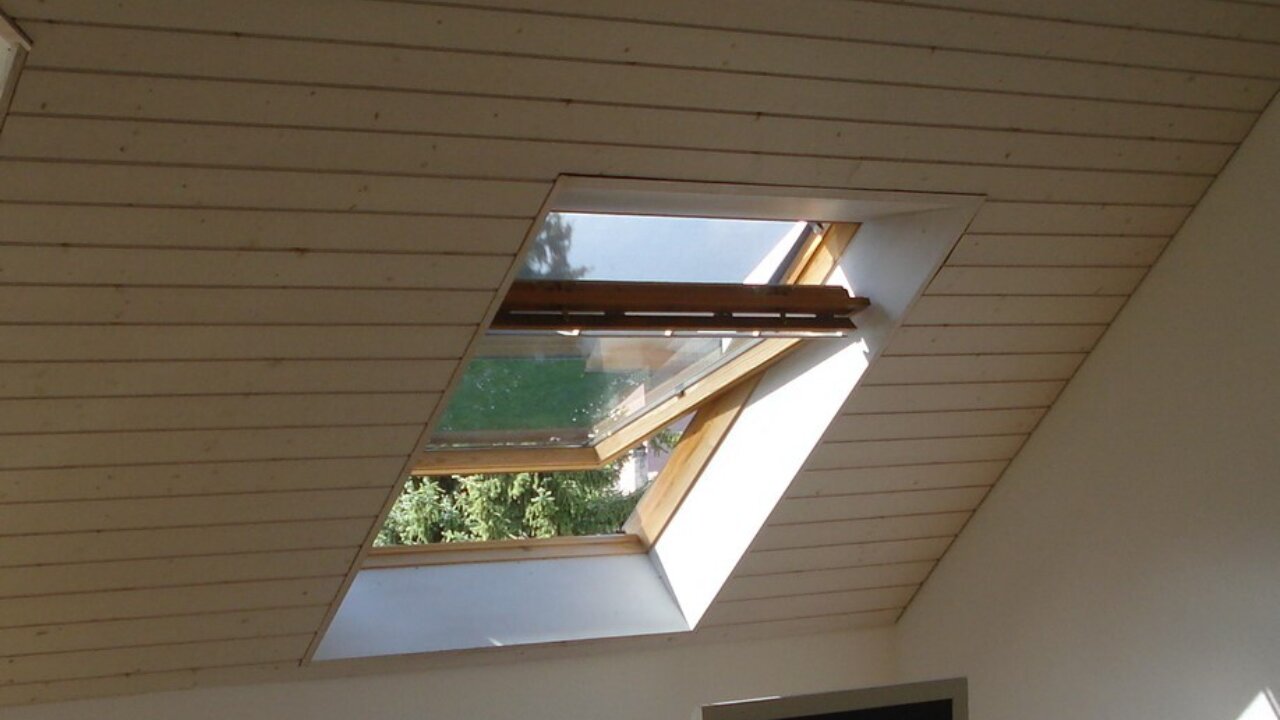 Dachfenster service gummidichtungen oelen schmieren scharniere